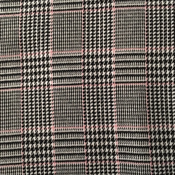 *Tokito* Size 12 plaid/houndstooth asymmetrical skirt. - Picture 9 of 10